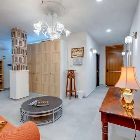 Creek Hotel Sliema