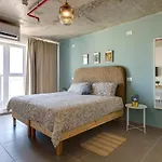 Hotel Creek