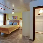 Hotel Creek Sliema