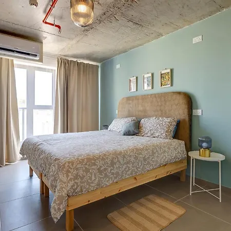 Hotel Creek Sliema