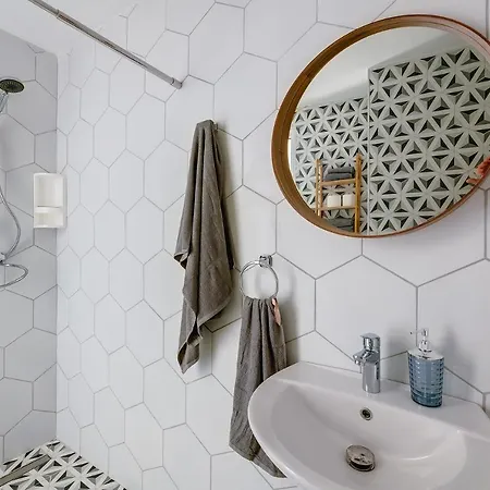 Hotel Creek Sliema
