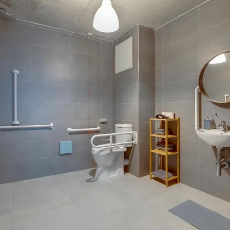 Creek Hotel Sliema